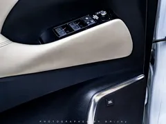 2021 Toyota Alphard Hybrid 2.5L Luxury, белый — фото 9