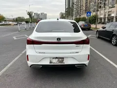 2023 Changan Eado PLUS 1.4T GDI DCT Premium, белый — фото 5