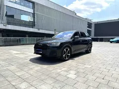 2021 Audi Q7 55 TFSI quattro S line Sport, чёрный — фото 1