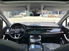 2021 Audi Q7 55 TFSI quattro S line Sport, чёрный — фото 6