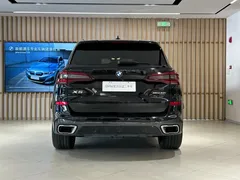 2021 BMW X5 xDrive40i Premium M Sport Package, чёрный — фото 2