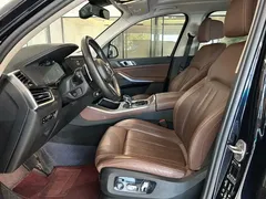 2021 BMW X5 xDrive40i Premium M Sport Package, чёрный — фото 3