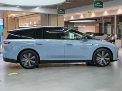 2025 Li Auto i8 Standard, синий — фото 4