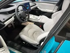 2024 Xiaomi SU7 4WD Max Founder, синий — фото 2