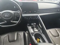 2021 Hyundai Elantra 1.5L CVT LUX Premium, белый — фото 5