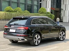 2021 Audi Q7 55 TFSI quattro S line Premium, чёрный — фото 4