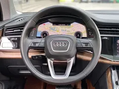 2021 Audi Q7 55 TFSI quattro S line Premium, чёрный — фото 9