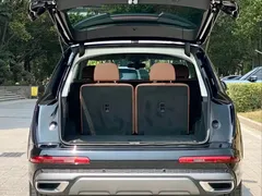 2021 Audi Q7 55 TFSI quattro S line Premium, чёрный — фото 16