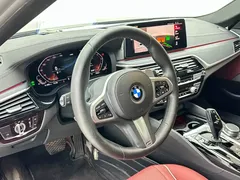 2021 BMW 5 Series 530Li Leading M Sport Package, синий — фото 13