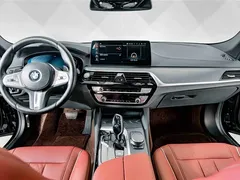 2023 BMW 5 Series 530Li Leading M Sport Package, чёрный — фото 10