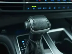 2021 Toyota Sienna 2.5L Hybrid Ultimate, белый — фото 9