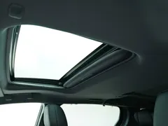2021 Toyota Sienna 2.5L Hybrid Ultimate, белый — фото 12