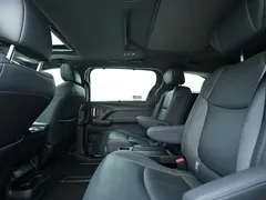 2021 Toyota Sienna 2.5L Hybrid Ultimate, белый — фото 20