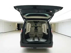 2023 Lexus LM 350h 7-seater, чёрный — фото 5