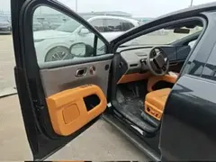 2025 Li Auto i8 Standard, чёрный — фото 4