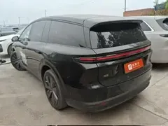 2025 Li Auto i8 Standard, чёрный — фото 7
