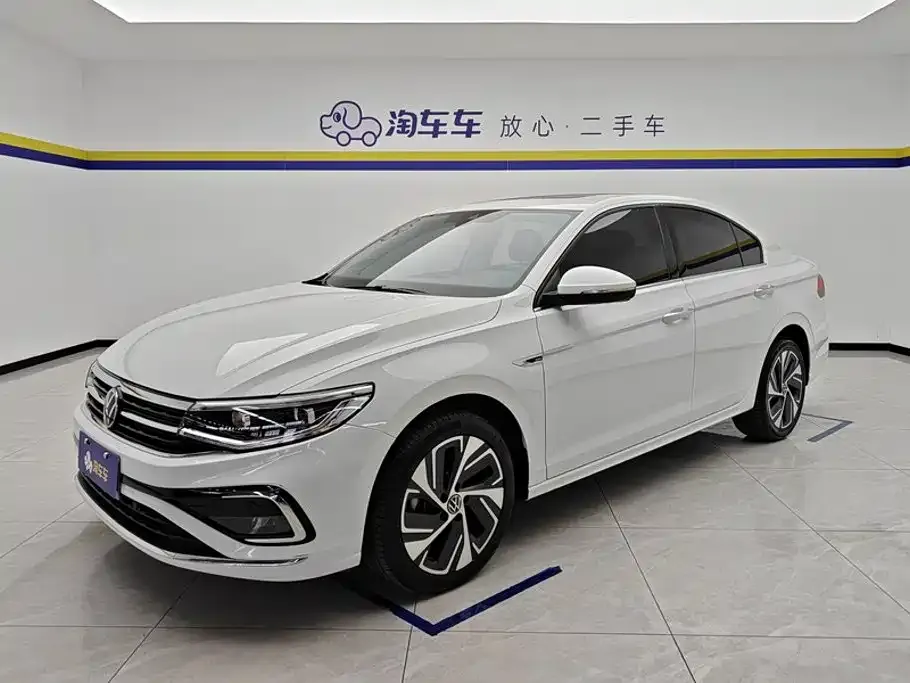 2023 Volkswagen Bora 300TSI DSG