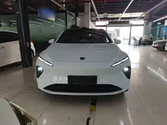 2024 Nio ET7 75kWh Executive Signature, белый — фото 3
