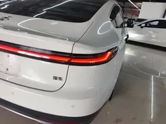 2024 Nio ET7 75kWh Executive Signature, белый — фото 8