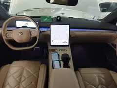 2024 Nio ET7 75kWh Executive Signature, белый — фото 10