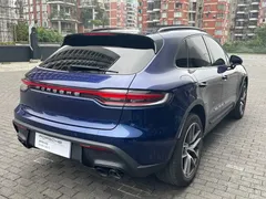 2022 Porsche Macan 2.0T, синий — фото 14