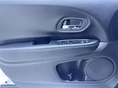 2022 Honda Vezel 1.5L CVT Elite, белый — фото 11