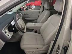 2025 Leapmotor B10 510 Enjoy — фото 15
