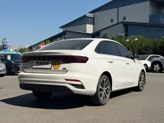 2022 Geely Emgrand 4th Gen 1.5L CVT Flagship, белый — фото 15