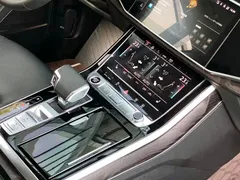 2021 Audi Q8 55 TFSI Luxury Dynamic, чёрный — фото 9