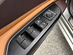 2021 Lexus ES 200 Luxury — фото 9