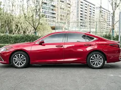 2022 Lexus ES 200 Excellence — фото 7