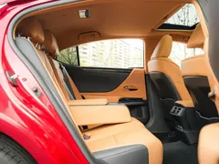 2022 Lexus ES 200 Excellence — фото 14