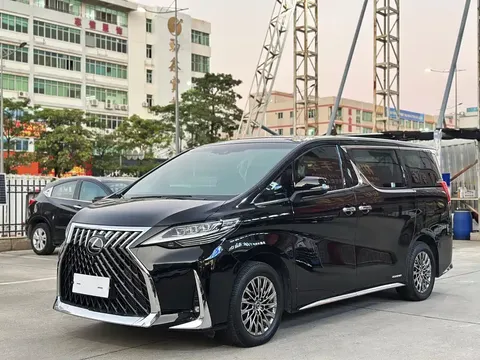 2020 Lexus LM 300h 7-seat
