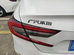 2022 Honda Accord 260TURBO Luxury, белый — фото 10