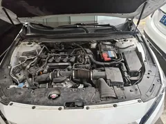 2022 Honda Accord 260TURBO Luxury, белый — фото 25