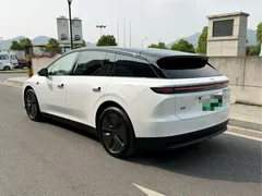 2026 Li Auto i6 2WD Standard, белый — фото 4