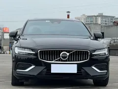 2023 Volvo S60 B4 Luxury, чёрный — фото 3