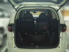 2021 Honda Odyssey 2.0L Premium, белый — фото 15