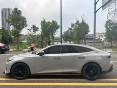 2023 Changan UNI-V 1.5T Sport — фото 3