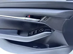 2021 Mazda 3 2.0L AT, белый — фото 8