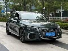 2024 Audi A3 Sportback 35 TFSI Fashion Sport, зелёный — фото 2