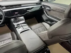 2022 Audi A8L 50 TFSI quattro Comfort Collector's Edition, чёрный — фото 17