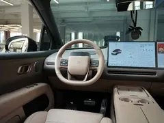 2025 Li Auto i6 2WD Standard — фото 8