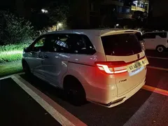 2022 Honda Odyssey 2.0L e:HEV, белый — фото 7