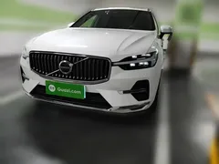 2022 Volvo XC60 4WD Luxury, белый — фото 2
