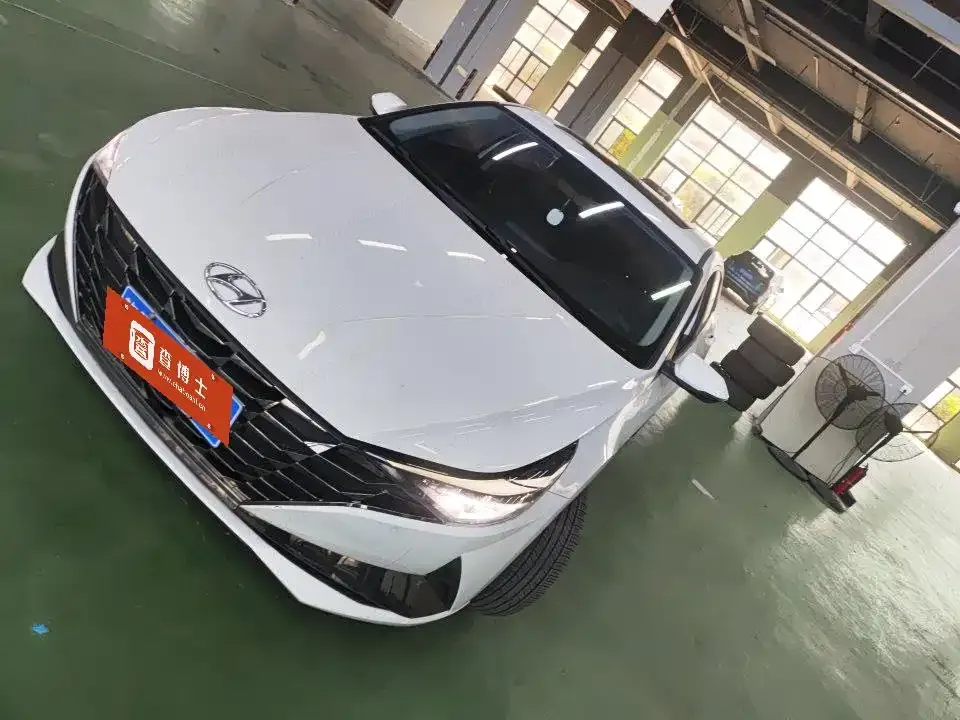 2021 Hyundai Elantra 1.5L CVT GLX Elite