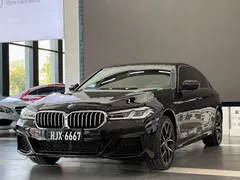 2021 BMW 5 Series 530Li Premium M Sport Package, чёрный — фото 1