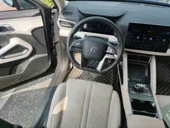 2024 BYD Yuan UP 401km Leading — фото 6