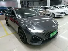 2023 Changan UNI-V 1.5T Premium — фото 4