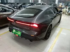 2023 Changan UNI-V 1.5T Premium — фото 7